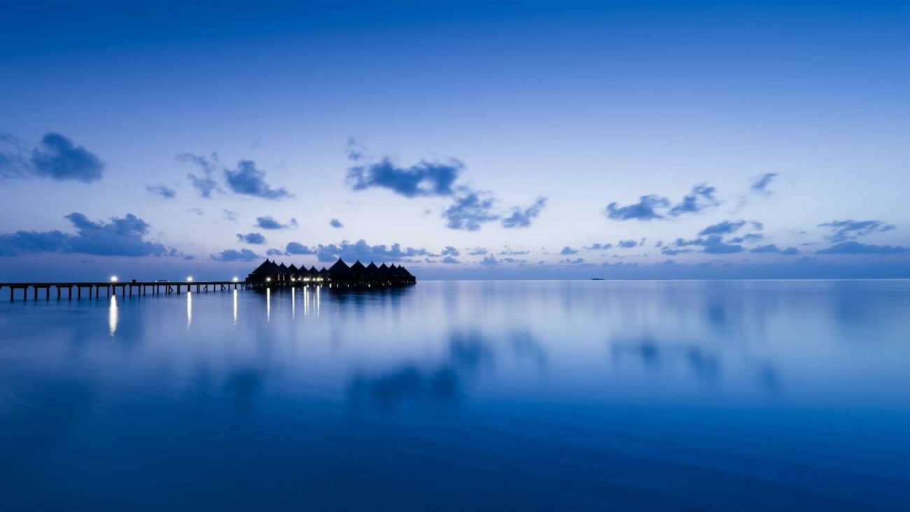 Maldive isola al tramonto