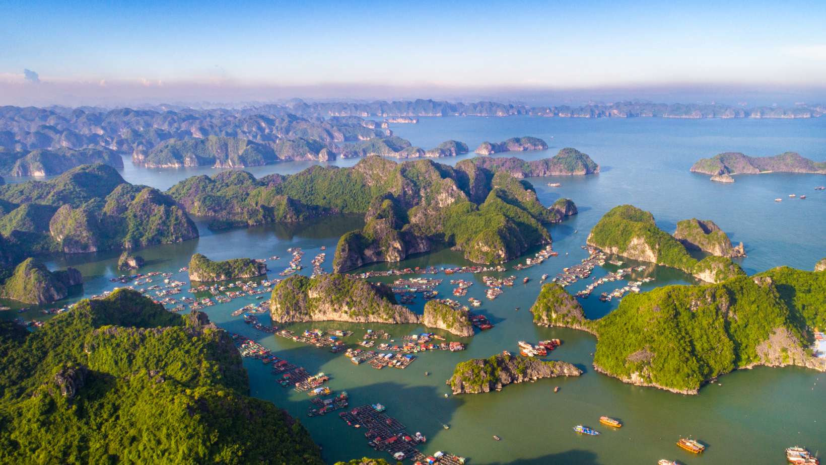 Baia di Ha Long (Vietnam): paesaggio marino Patrimonio UNESCO